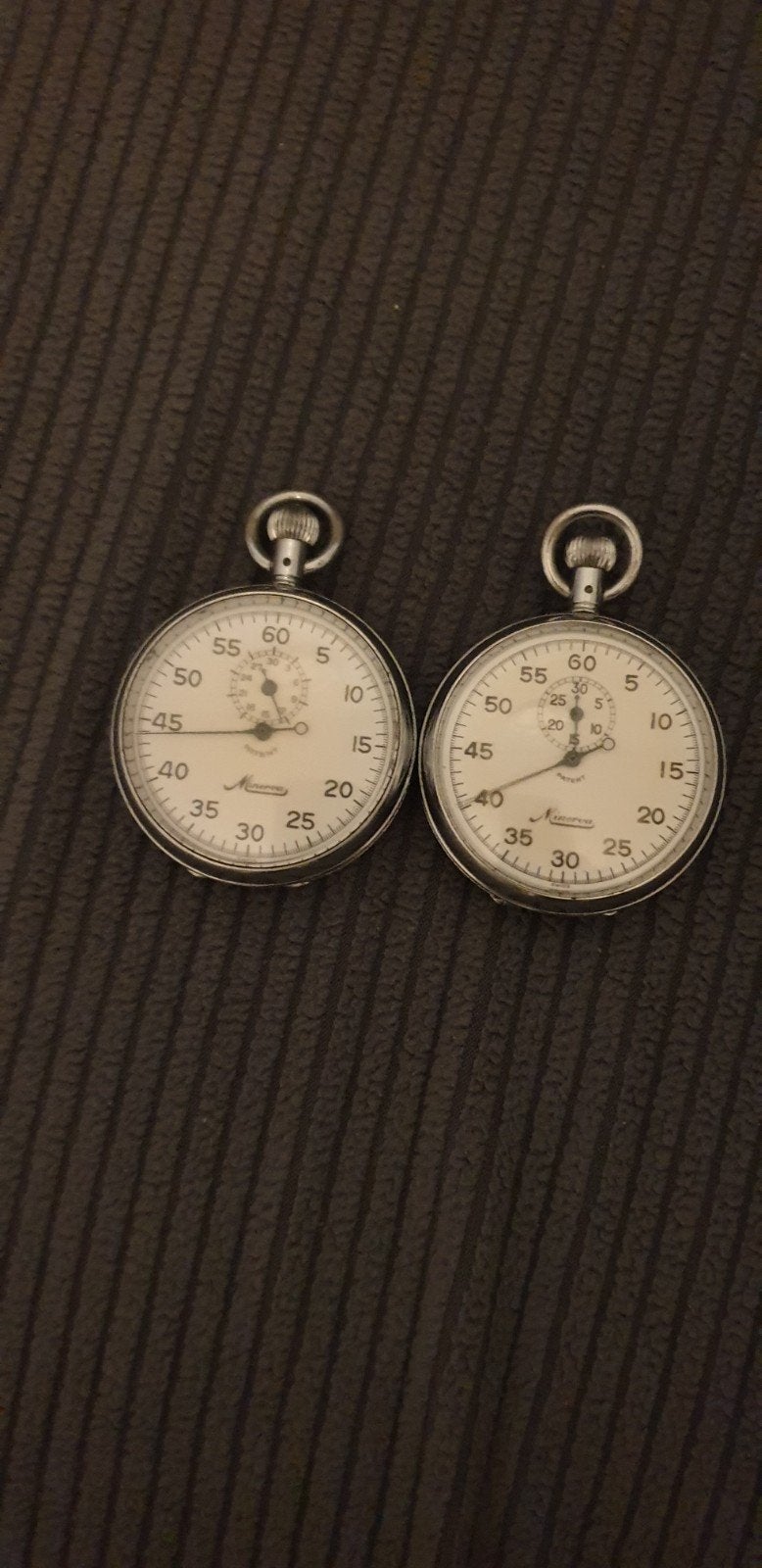 2 montres de poche Minerva de la Seconde Guerre mondiale ave, Autres marques, 1930 à 1960, Enlèvement ou Envoi, Acier