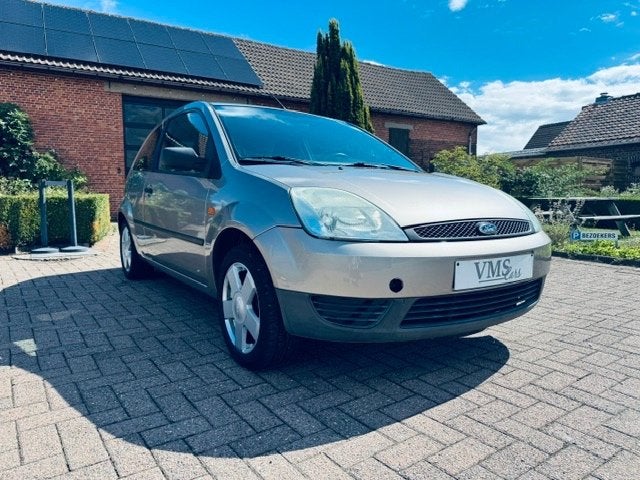 Ford Fiesta 1.25 Essence * Garantie *, Autos, 144 g/km, Achat, Garantie prolongée, Boîte manuelle