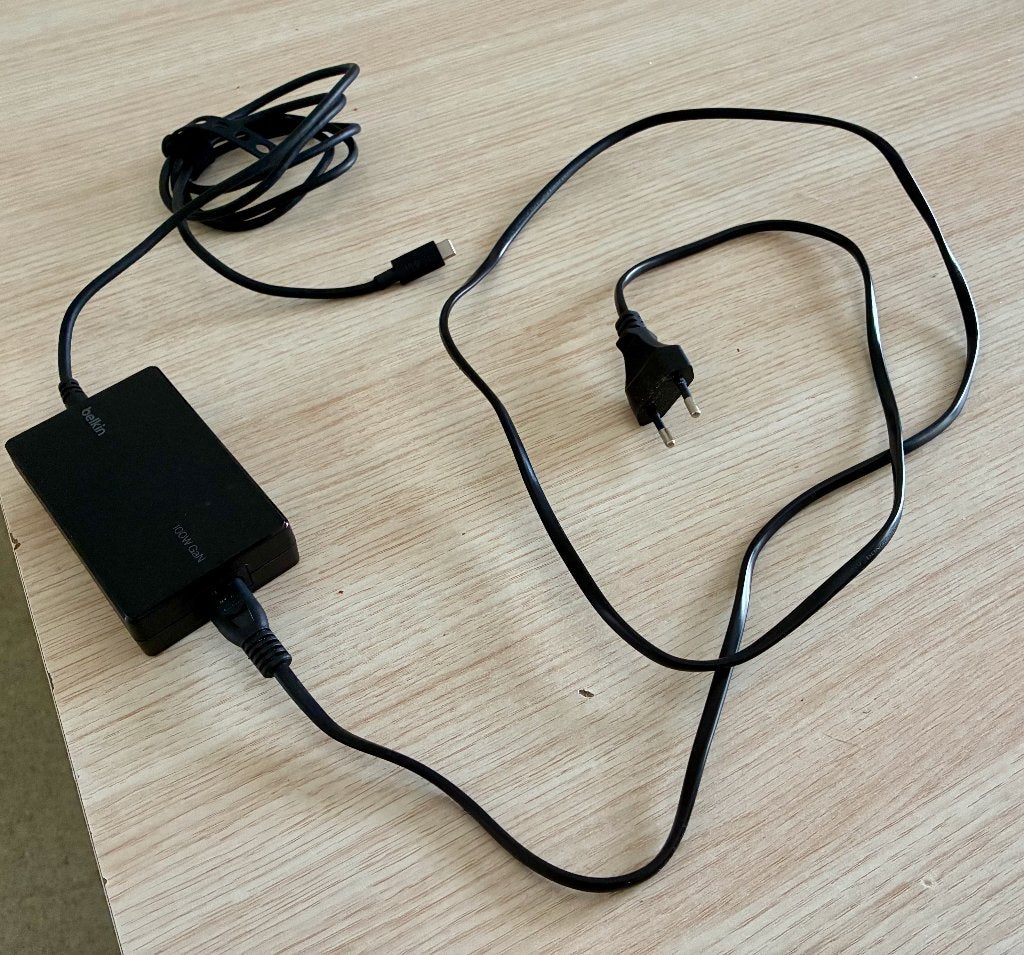 Belkin USB-C Oplader 100W met GaN Technologie, Computers en Software, Laptop-opladers, Ophalen of Verzenden, Zo goed als nieuw