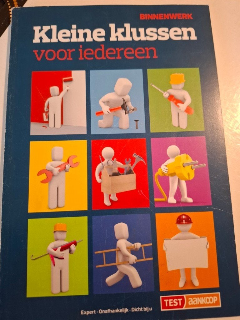 Kleine klussen voor iedereen binnenwerk Test Aankoop 158 blz, Ophalen of Verzenden, Zo goed als nieuw