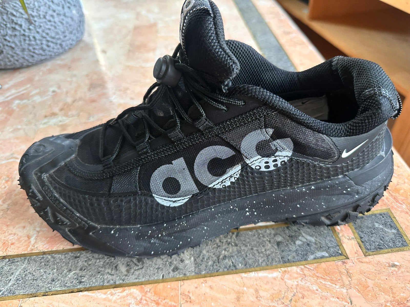 Nike ACG Mountain Fly 2 Low GORE-TEX, Ophalen of Verzenden, Zo goed als nieuw, Nike