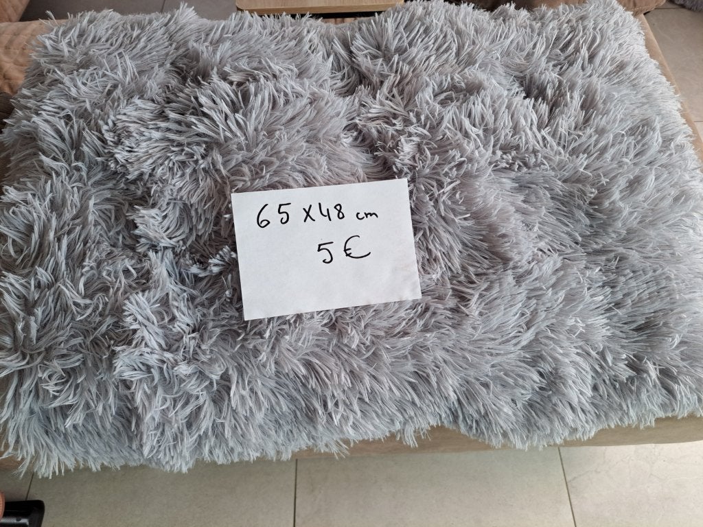 Klein kussen voor hond of kat., Dieren en Toebehoren, Ophalen, Nieuw, Pluche
