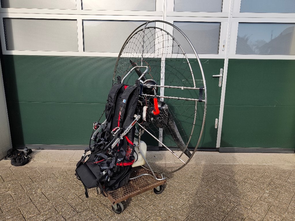 Paramotor. Nieuwe 150cc motor met E-PROP, Sport en Fitness, Ophalen of Verzenden, Zo goed als nieuw, Paramotor, Gemotoriseerd
