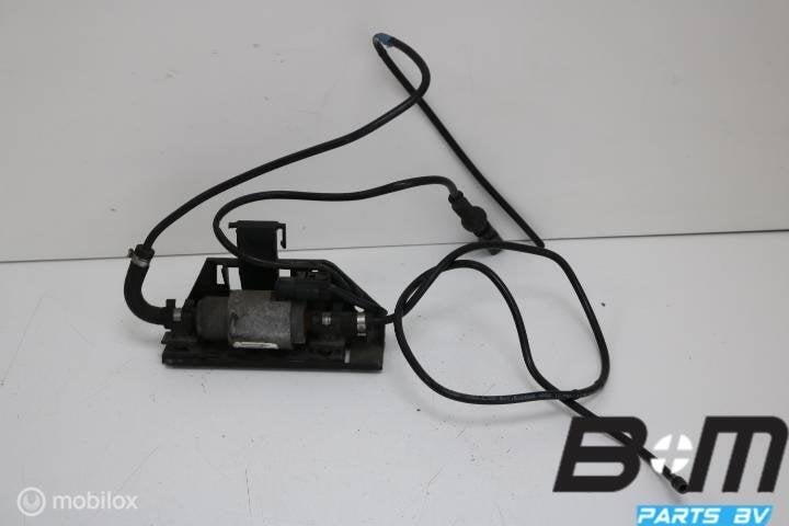 Doseerpomp standkachel VW Passat B8 3Q0201607C, Gebruikt