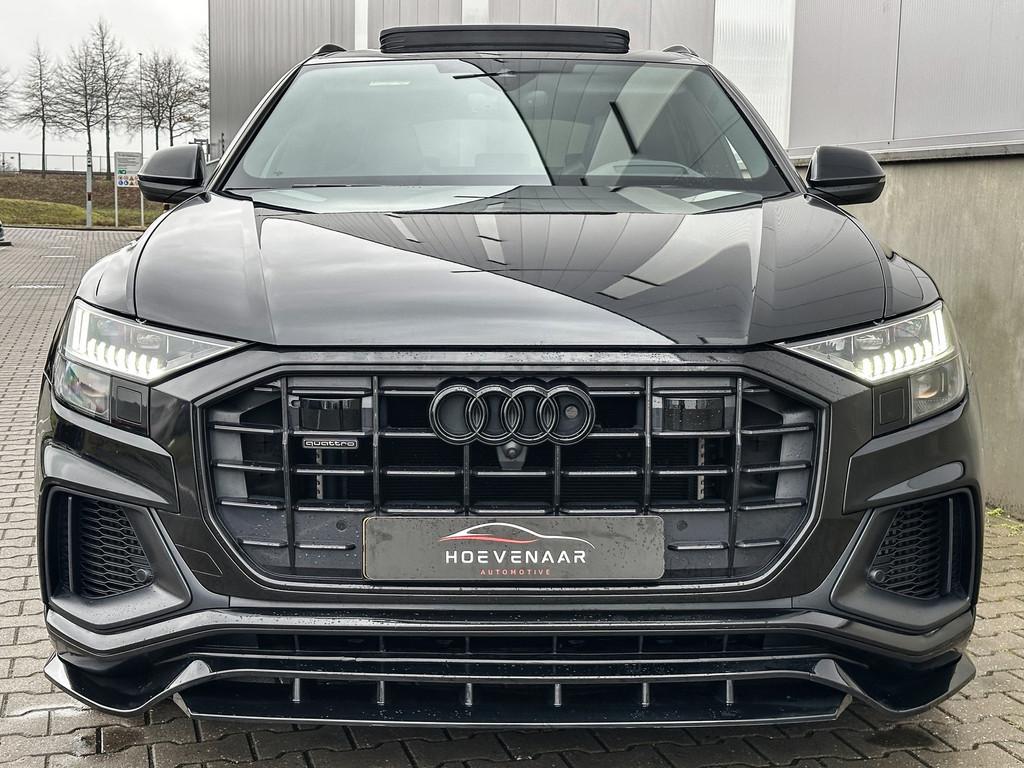 Audi Q8 55 TFSI E 381Pk 22Inch SQ8 dif Rs-int B&O Full Black, Auto's, Automaat, Adaptive Cruise Control, Gebruikt, Zwart