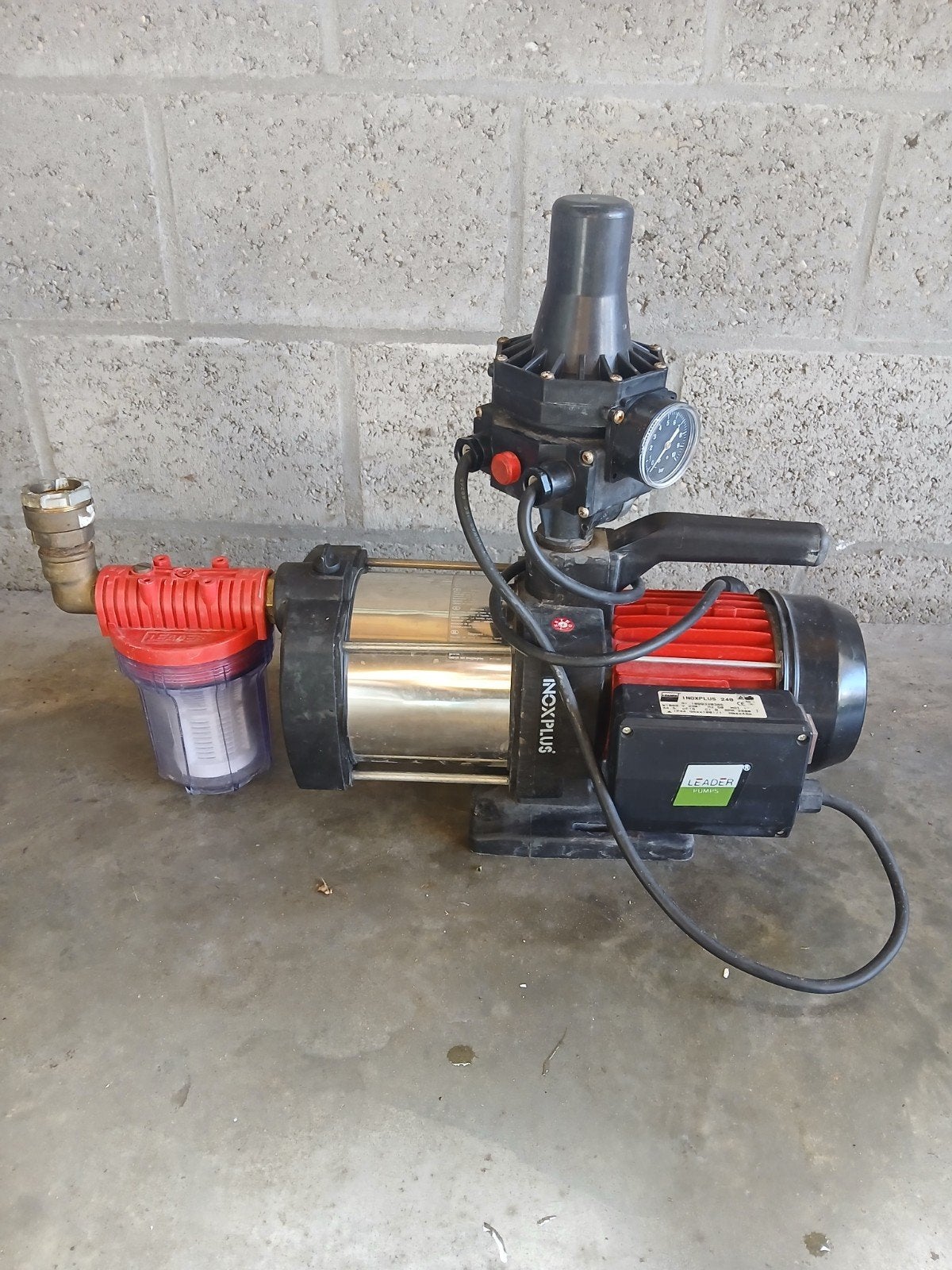 waterpomp leader pumps 2400w, Jardin & Terrasse, Enlèvement, Utilisé, Électrique