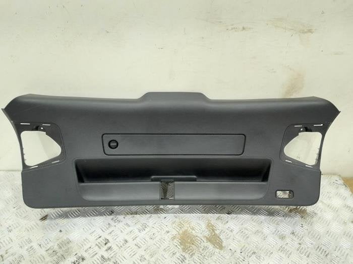 Bekleding Achterklep van een Audi S4, Gebruikt, -, -, Ophalen of Verzenden