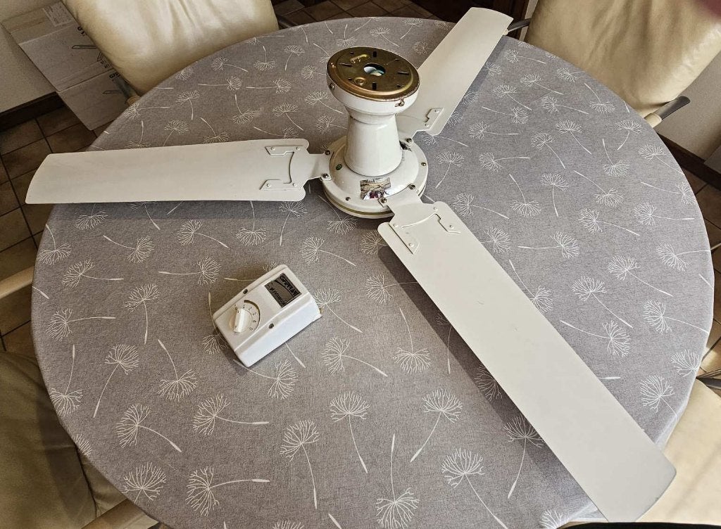 Ventilateur de plafond Ferrari, Enlèvement ou Envoi, Ventilateur avec télécommande, Neuf, Ventilateur de plafond