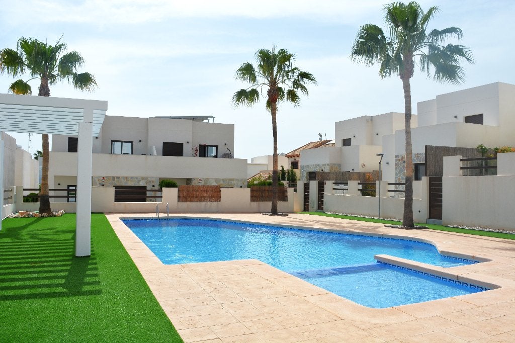 MAGNIFIQUE MAISON A VENDRE SUR VILLAMARTIN/ORIHUELA COSTA, Ville, Maison d'habitation, VILLAMARTIN, 90 m²