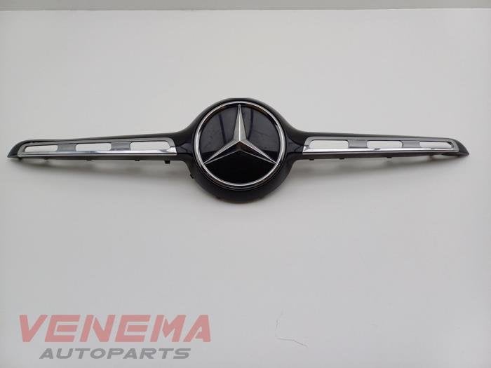 Calandre d'un Mercedes GLA (NVT), 3 mois de garantie, Utilisé, -, -