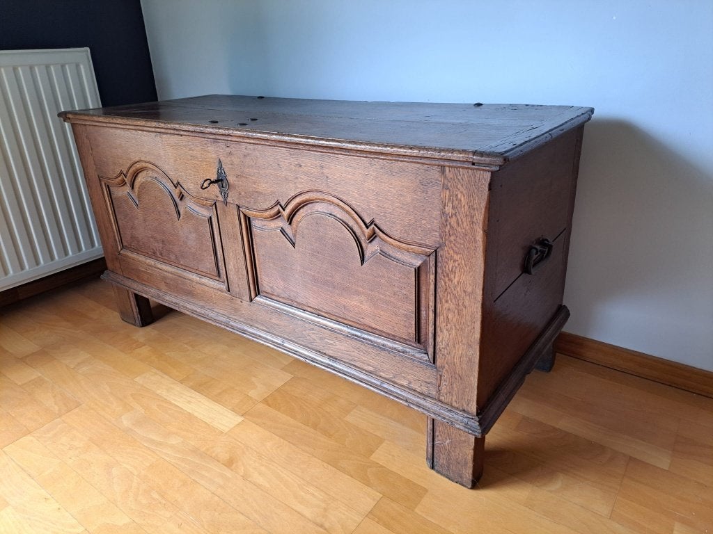 Coffre en chêne foncé, Maison & Meubles, Accessoires pour la Maison | Coffres, Enlèvement, Utilisé, 50 – 75, 100 à 150 cm