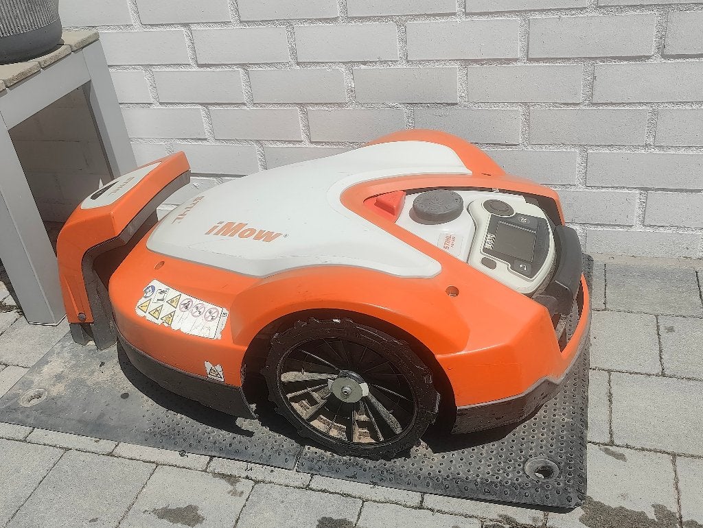 Tondeuse robot STIHL RMI 632, Tuin en Terras, Ophalen, Stihl, Gebruikt, Met regensensor