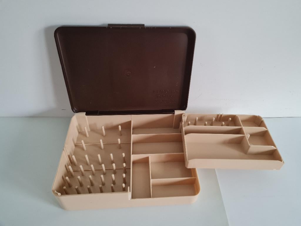 vintage plastieken naaidoos -organizer naaigerief - naaikist, Ophalen of Verzenden