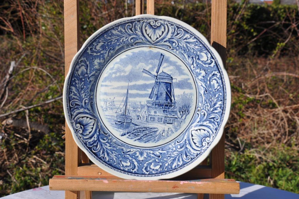 assiette boch delft bateau de peche et moulin  (B), Enlèvement ou Envoi
