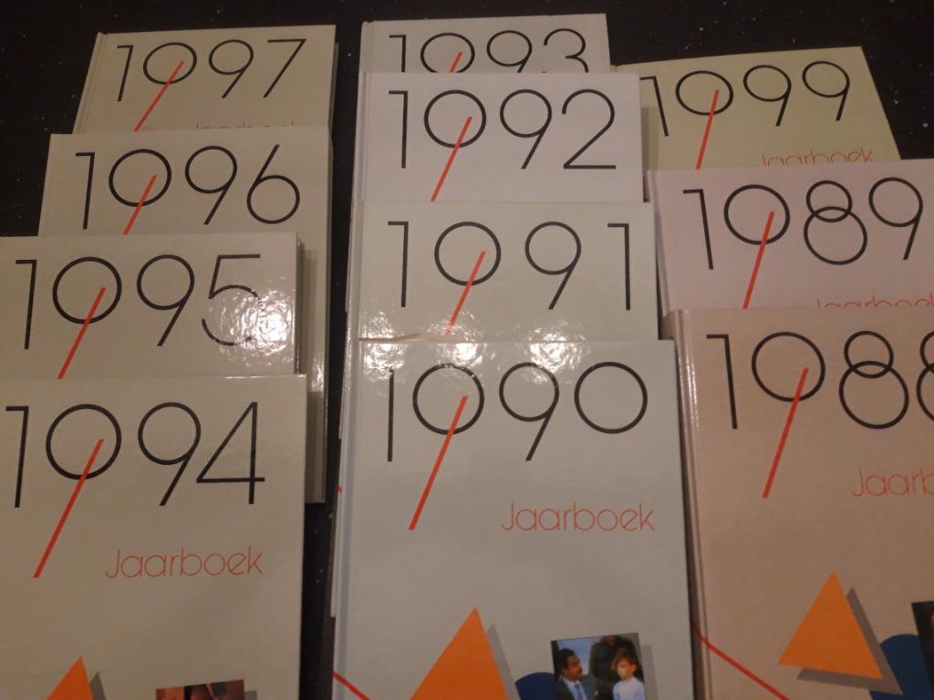 Boeken Artis (Jaarboeken), Enlèvement ou Envoi, Comme neuf