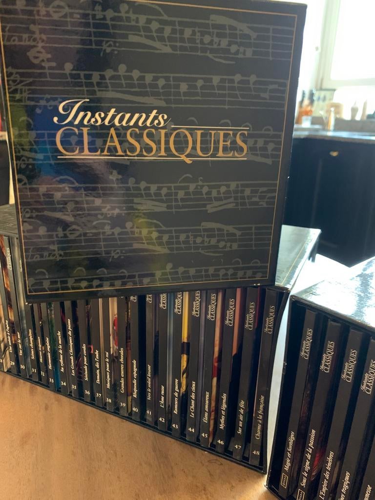 Collection de CD - Instant Classiques 60 CD dans 3 coffrets, Enlèvement, Neuf, dans son emballage, Classique, Coffret