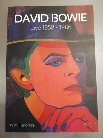 Boek David Bowie Live 1959-1986 Biografie Deel 1, Artiest, Ophalen of Verzenden, Zo goed als nieuw, Wim Hendrikse
