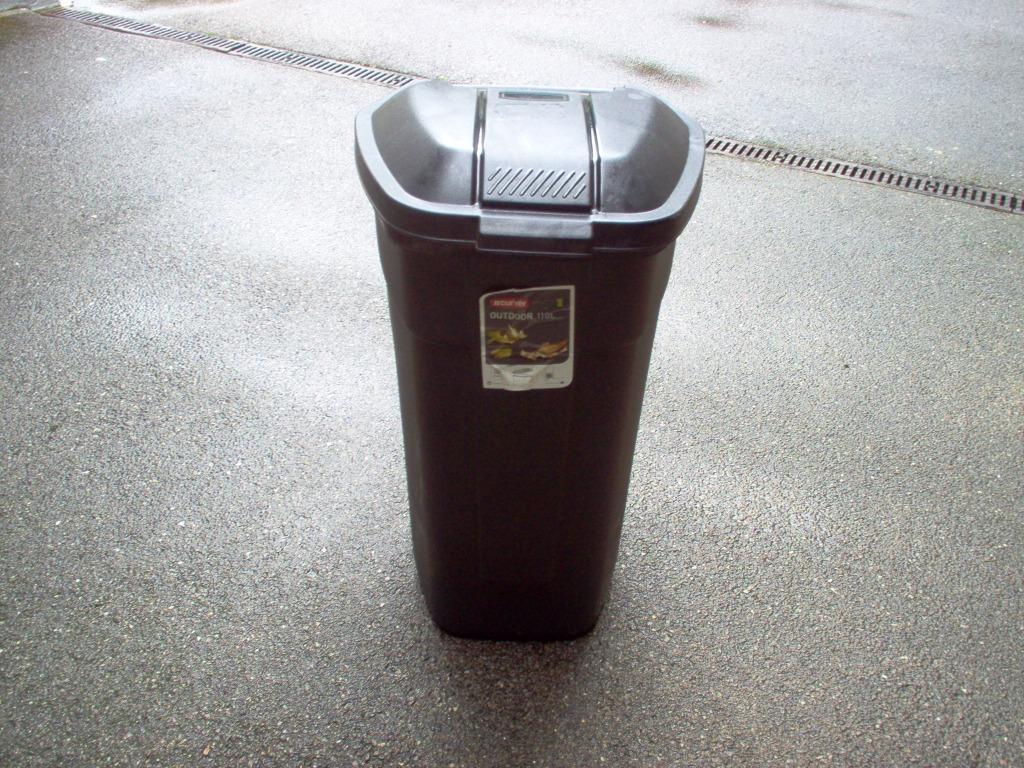 poubelles  20 € piece, Enlèvement, Neuf