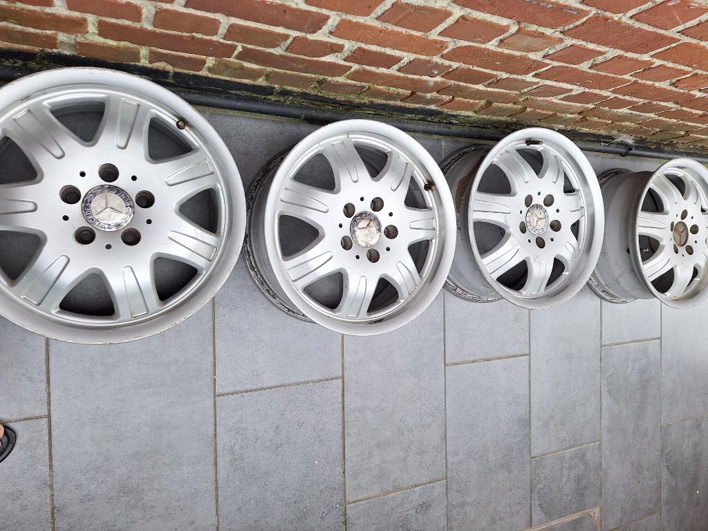 4 janten aluminum mercedes class E enC, Auto-onderdelen, Banden en Velgen, Ophalen, Gebruikt, 17 inch, Velg(en)
