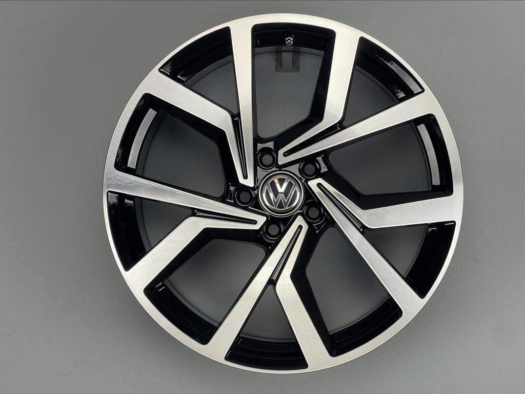 VW Brescia, Golf-Caddy--Passat-Jetta-GTi auto velgen, Auto-onderdelen, Banden en Velgen, Velg(en), Zomerbanden, 17 inch, Overige