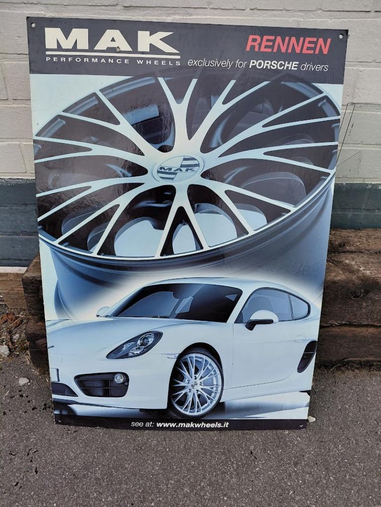 Porsche velgen reclamepaneel Mak, Ophalen