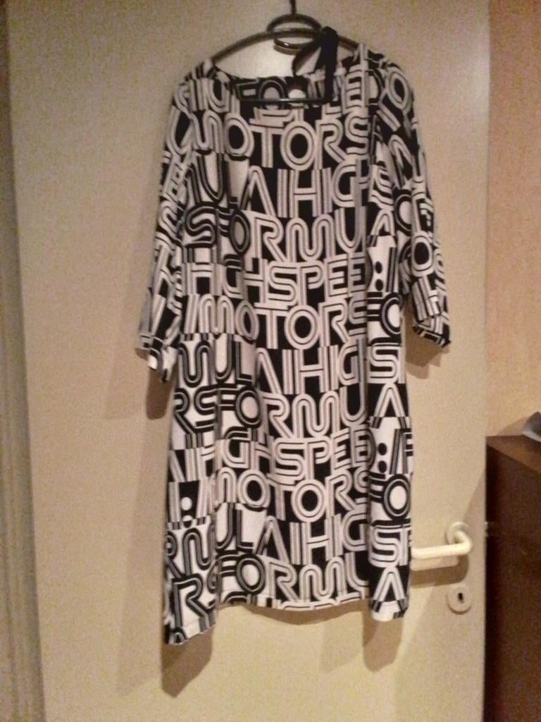 Leuk kleed van PAPRIKA mt 3 Zeer goede staat., Kleding | Dames, Ophalen of Verzenden