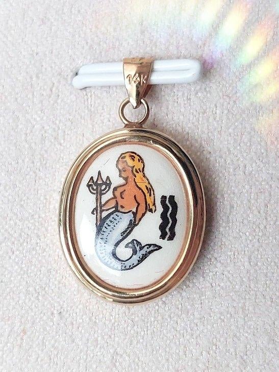 Vintage Hanger 14k Volgoud met Limoges - Zodiac: Waterman, Neuf, Enlèvement ou Envoi, Or, Or