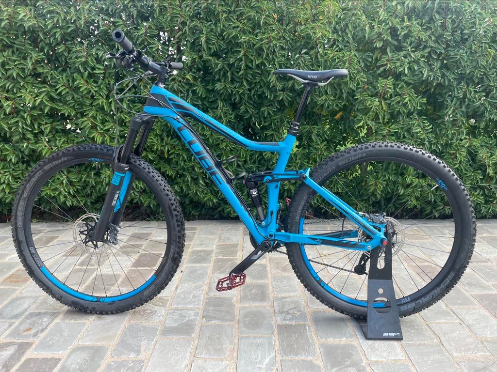 Vélo de montagne en carbone à suspension intégrale Cube, VTT tout suspendu, Enlèvement, Comme neuf