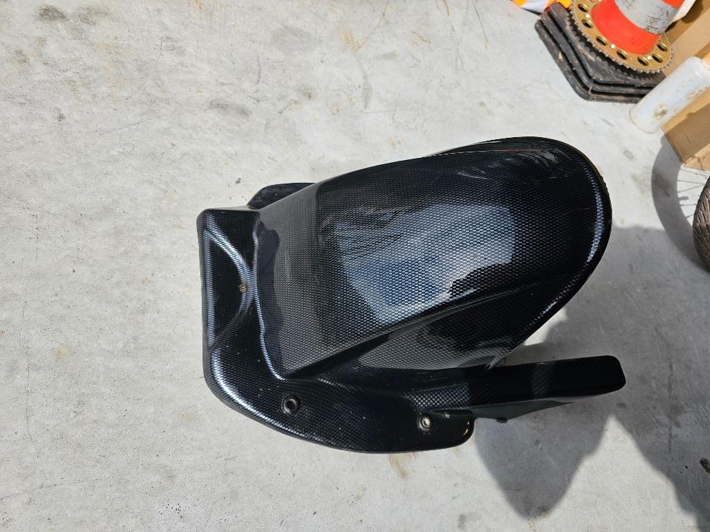 Honda cbr 929 sc44 929rr 900rr 2000 2001 carbon hugger, Enlèvement ou Envoi, Utilisé