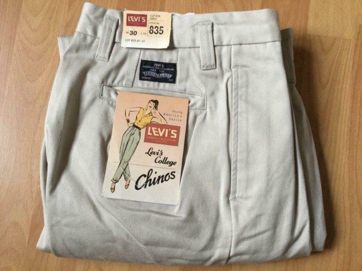 Levi’s Chinos 835. W30 en L32, Kleding | Dames, Ophalen of Verzenden, Nieuw