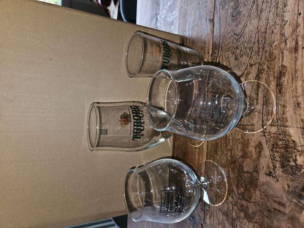 4 verres à bière (lot de bières danoises), Enlèvement, Comme neuf
