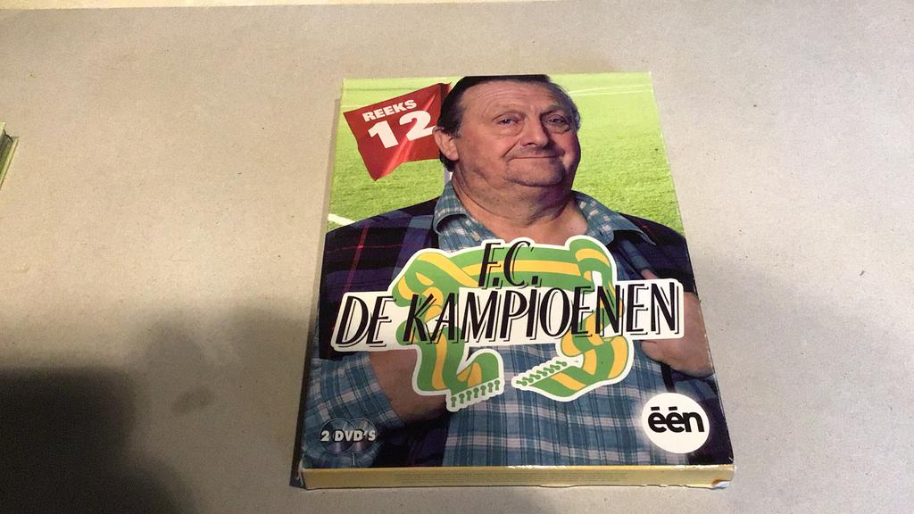 FC la série des champions 12 (d3), Tous les âges, Enlèvement ou Envoi, Utilisé, Comédie