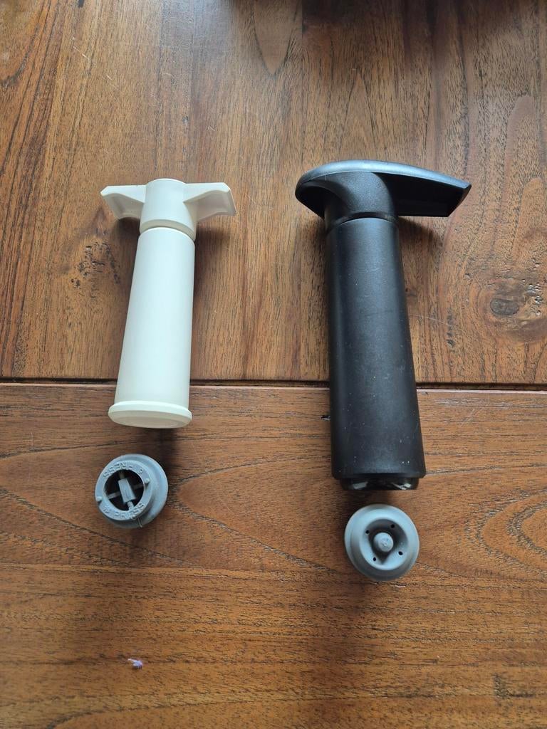 Vacuvin Vacuum trekken wijnflessen, Ophalen