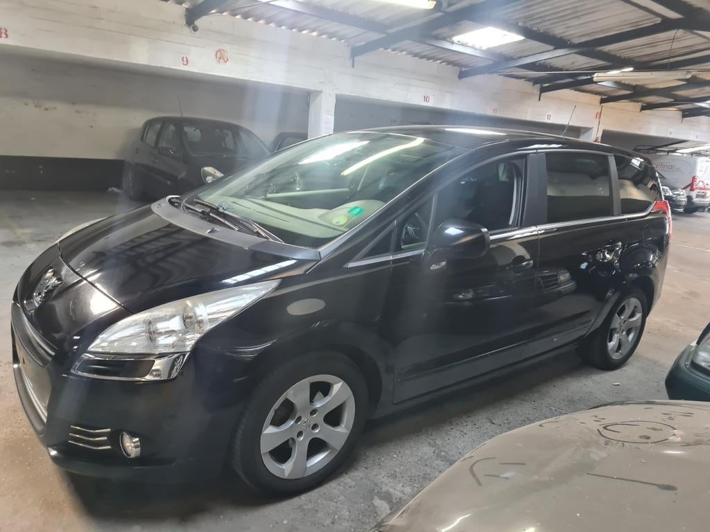 Peugeot 5008 Active 1.6 HDi automaat 7 plaats
Airco
Bj 2011, Auto's, Automaat, Diesel, 5 deurs, Particulier