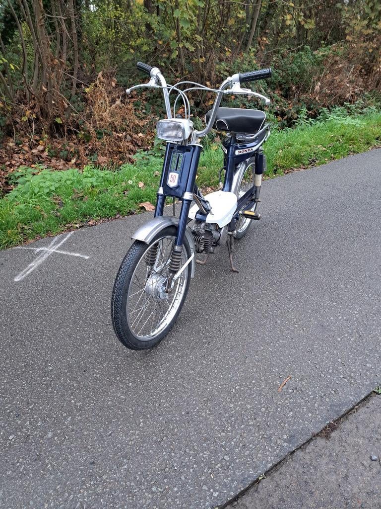 Honda amigo, Fietsen en Brommers, Ophalen, Carburateur