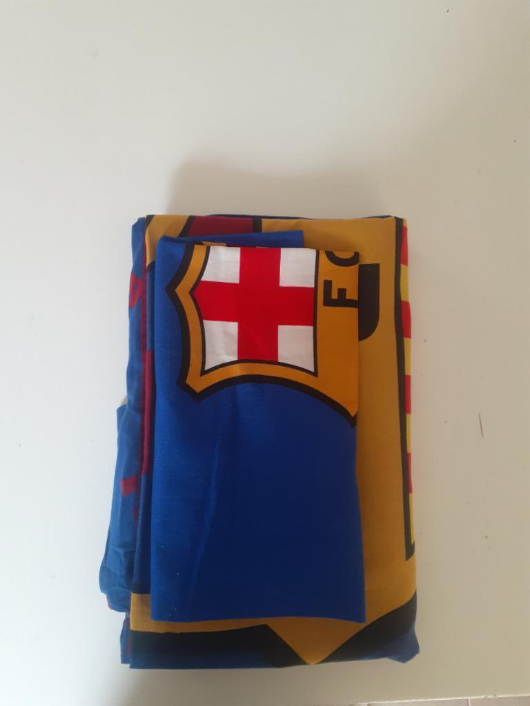 Dekbedovertrek en hoofdkussen FC Barcelona + postkaart Missi, Enlèvement ou Envoi