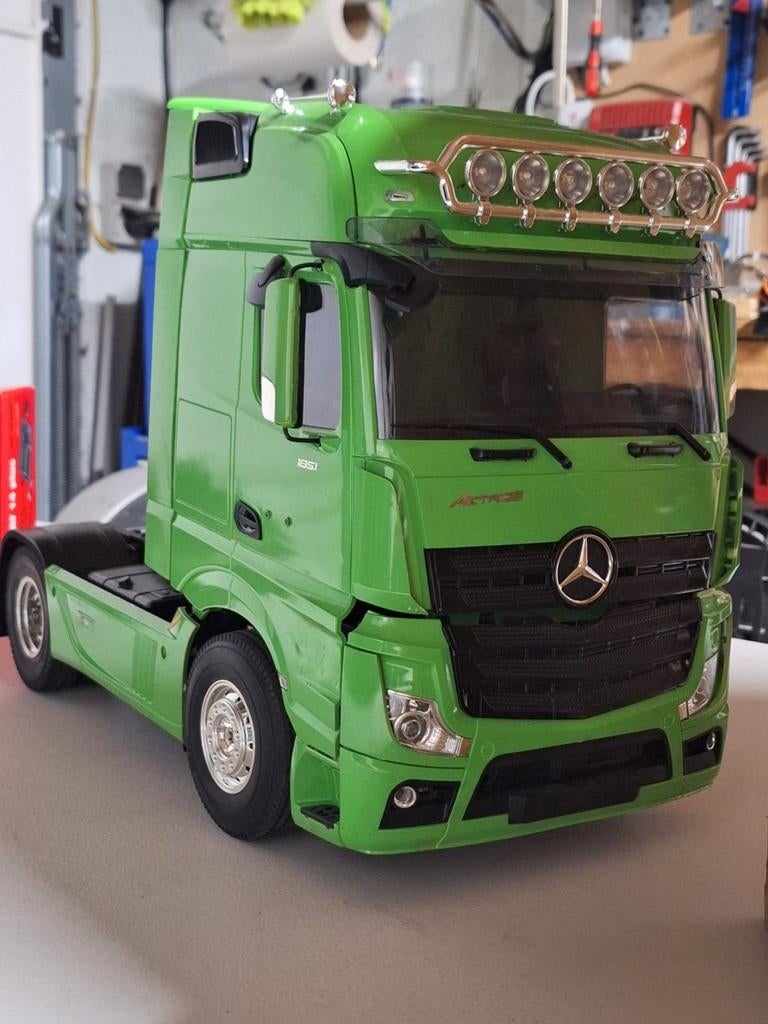 Rc camion mercedes actros, Hobby en Vrije tijd, Ophalen