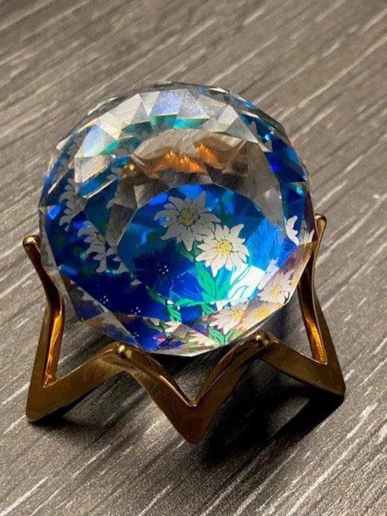 Swarovski verzameling, Ophalen