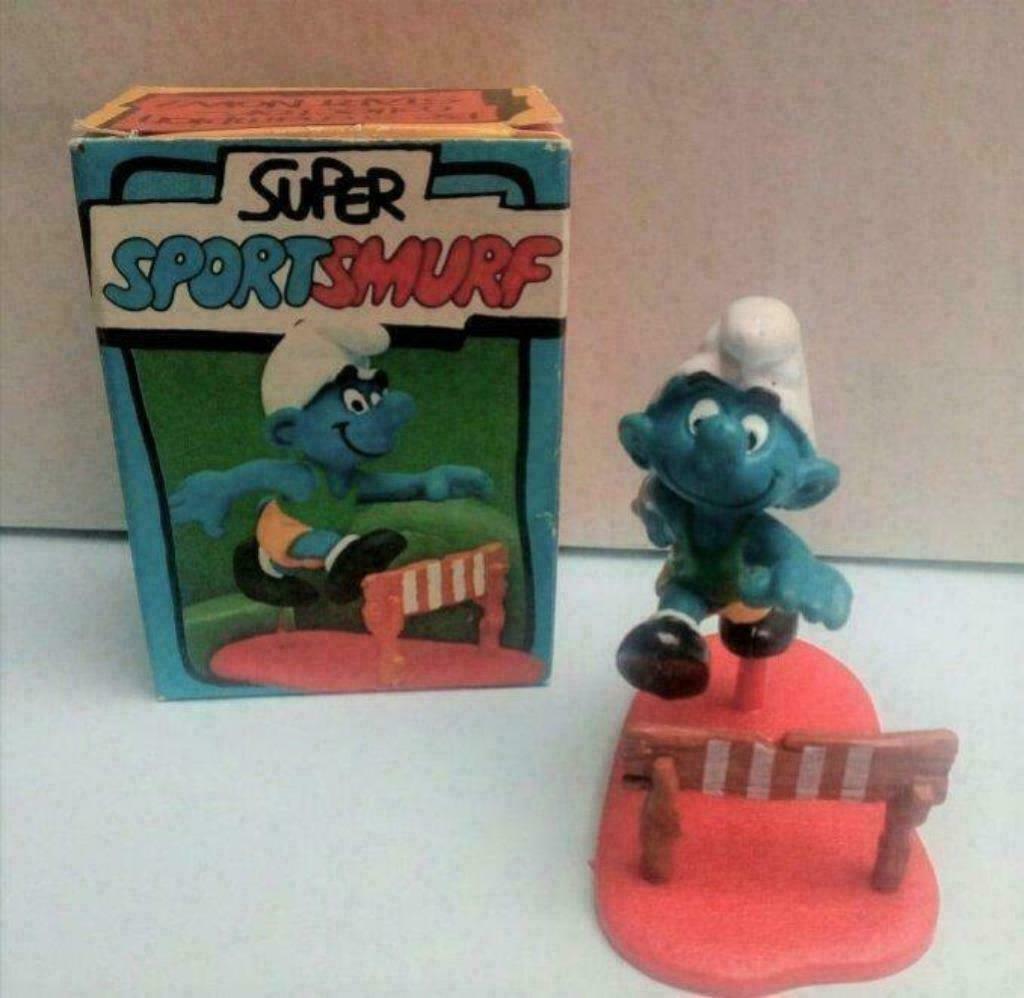 Super schtroumpfs : schtroumpf saut haie avec boîte 40511, Enlèvement ou Envoi, Utilisé, Poupée, Figurine ou Peluche
