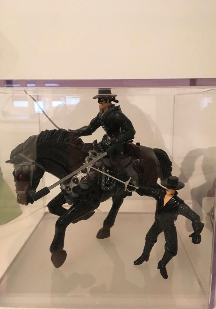 Zorro met zijn paard, Ophalen, Zo goed als nieuw, Actiefiguur of Pop