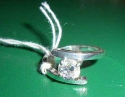 AVON : la bague " glow", Neuf, Enlèvement ou Envoi, Femme, Argent