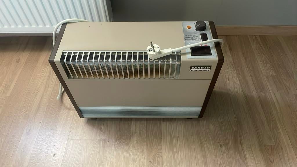 Zanker verwarmingstoestel., Doe-het-zelf en Bouw, Verwarming en Radiatoren, Ophalen, Zo goed als nieuw