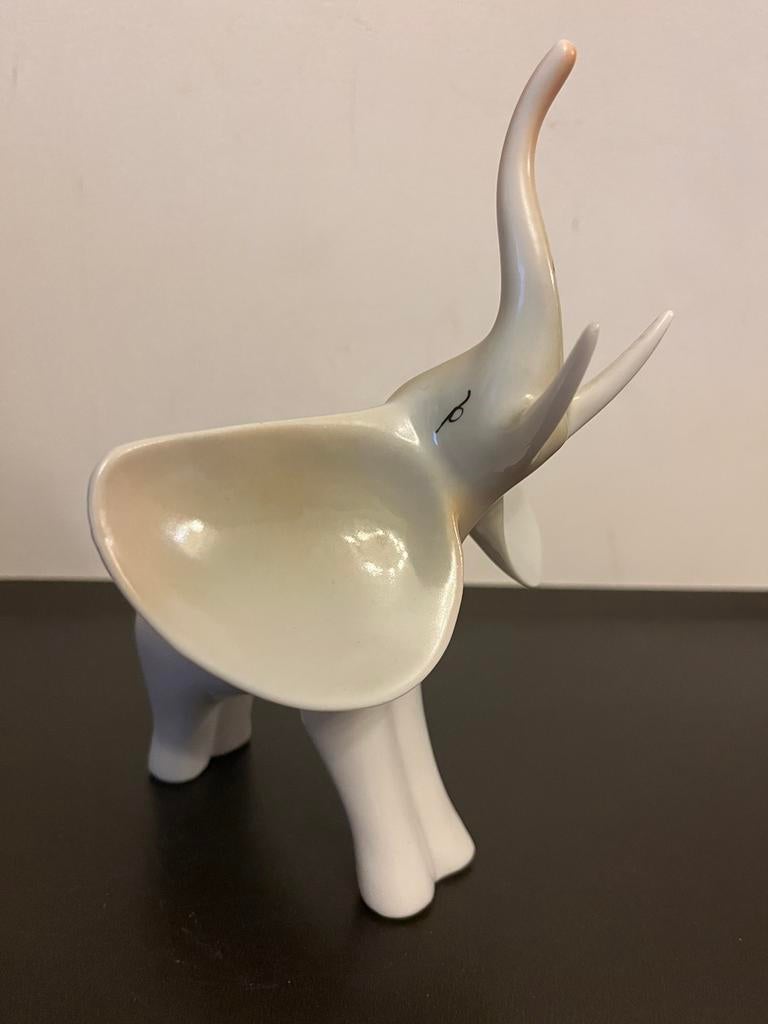 Olifant Vintage Hollóháza porseleinen beeldje, Antiek en Kunst, Ophalen of Verzenden