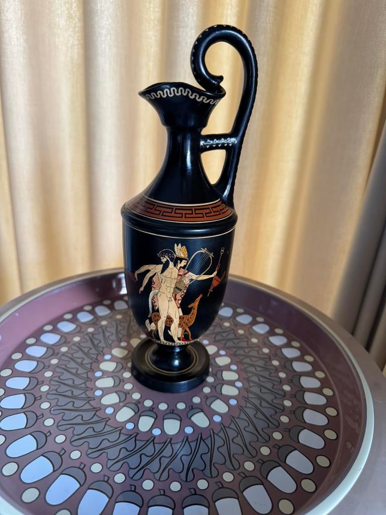 Vase grec (vintage), Enlèvement