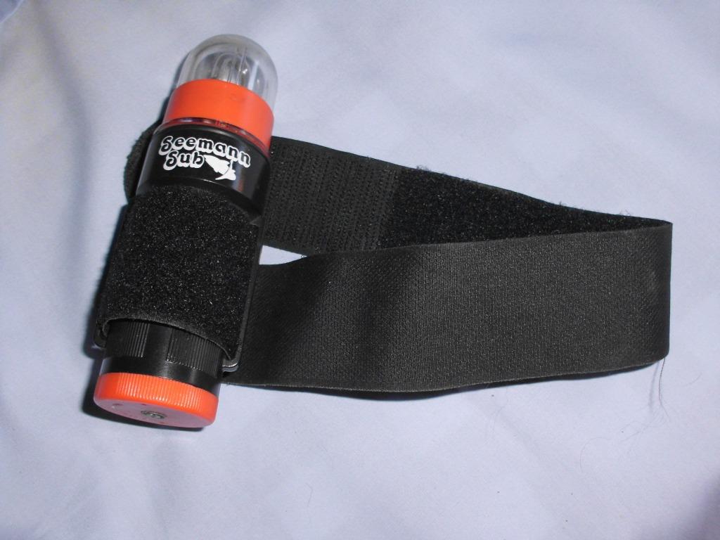 Lampe clignotante sous-marine Seemann Sub, Sports nautiques & Bateaux, Plongée, Enlèvement, Comme neuf, Lampe de plongée