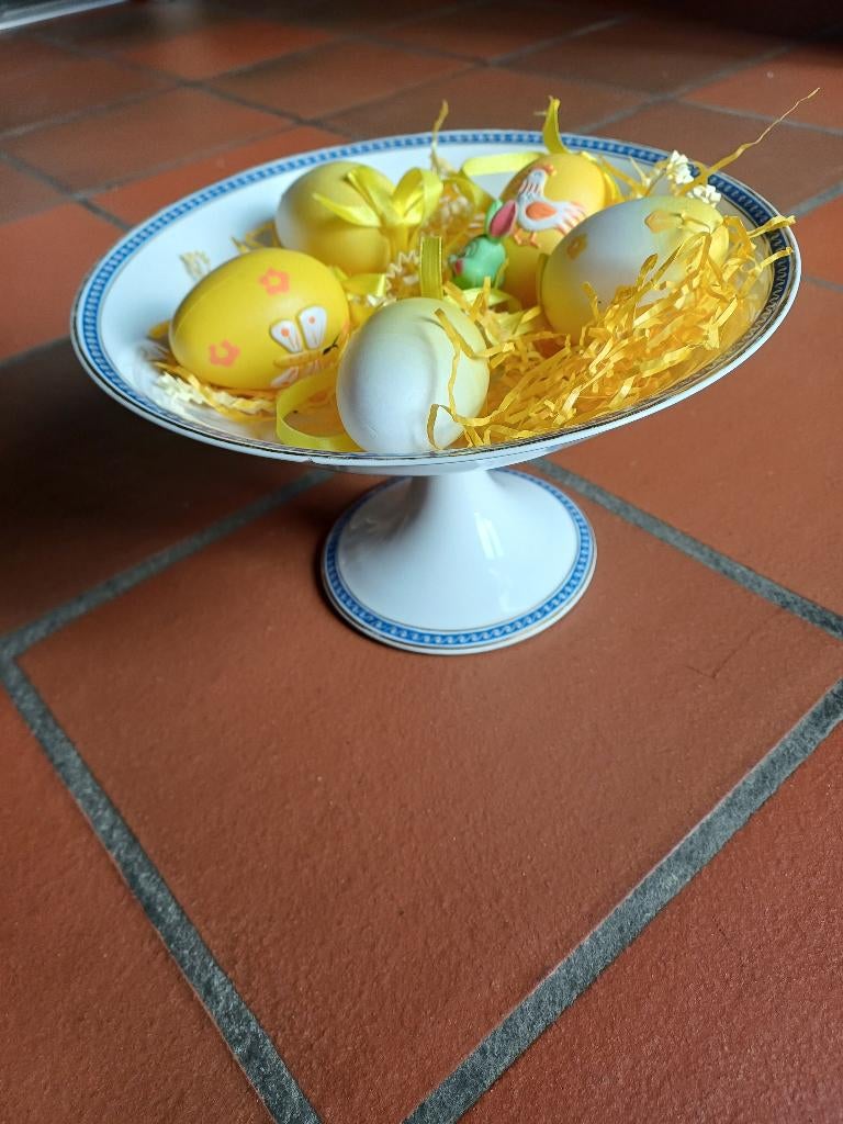 Plat sur pied en porcelaine de Limoges, Ophalen of Verzenden