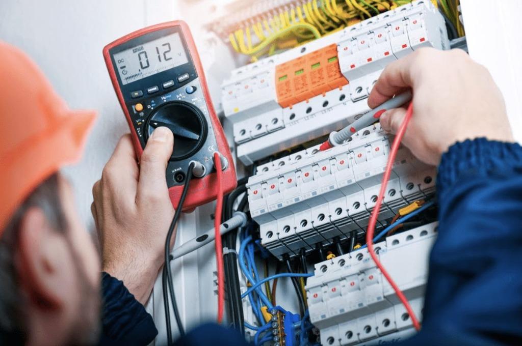 Electricien, Services & Professionnels