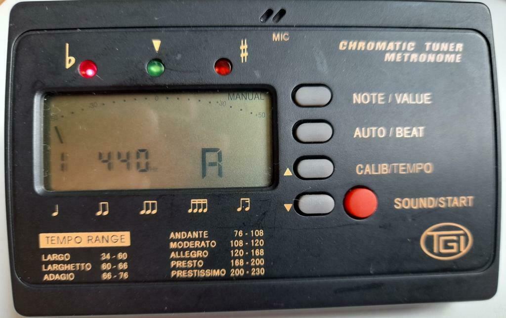 Chromatic tuner & metronome TGI original, Musique & Instruments, Instruments | Accessoires, Enlèvement ou Envoi, Comme neuf, Autres instruments