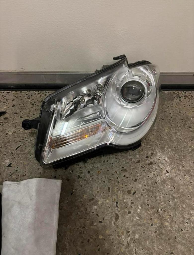 Phare gauche HALOGÈNE NEUF VW Touran châssis 1T1 ph.2 2007-, Autos : Pièces & Accessoires, Enlèvement ou Envoi, Neuf, Volkswagen