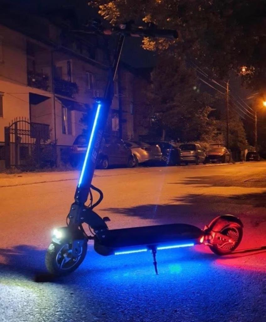 Zero 9 E-scooter 52volt 600watt + extra’s, Vélos & Vélomoteurs, Trottinettes, Enlèvement, Utilisé, Step électrique (E-scooter)